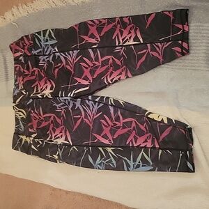 Ladies capri leggings